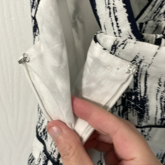 Ann Taylor Factory NWT 100% Linen Maxi Crisscross Black/White Print Dress Sz 2P - Picture 5 of 12